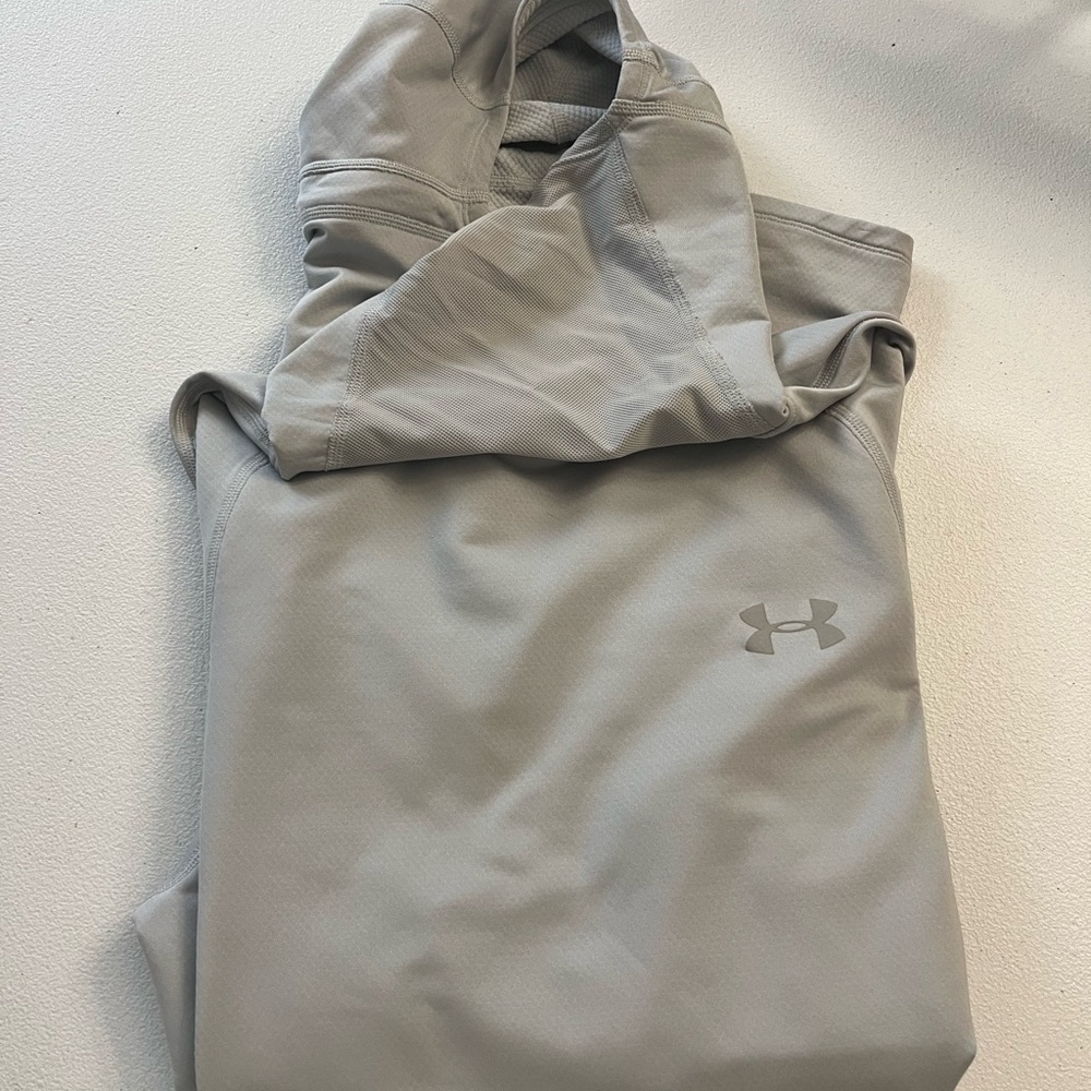 Under Armour Light Gray Pullover